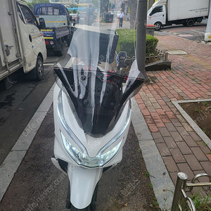 PCX125 (18년식) 튜닝오토바이 판매합니다.