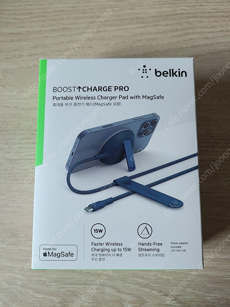 벨킨 belkin BoostCharge ProMagSafe 15W 휴대용 무선 충전 패드(WIA004krBL) 팝니다.
