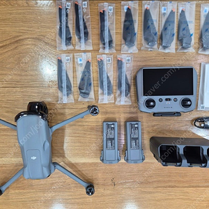 DJI Air 3 Fly More Combo (DJI RC 2 포함) 삼성 256 에보 플러스 SD카드 급속충전기 포함