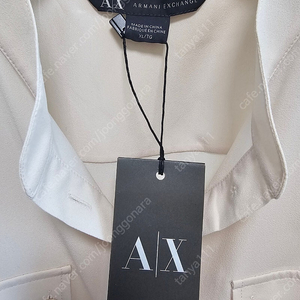 Armani Exchange 실크 블라우스