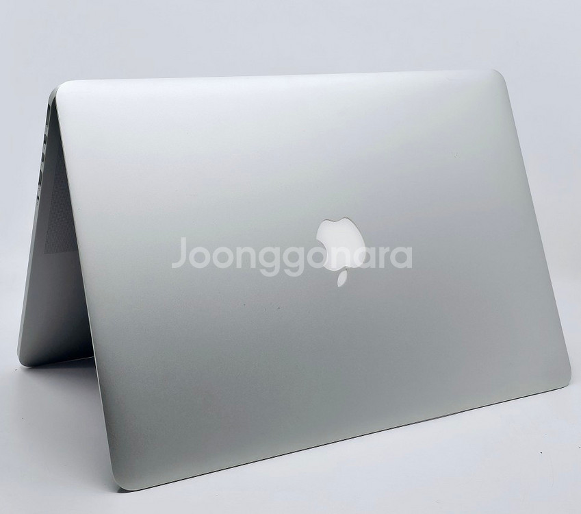 2015 맥북프로 15인치 256GB i7/16GB 애플로고LED--5