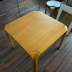 아르텍 Artek Fan-legged Coffee Table X800C