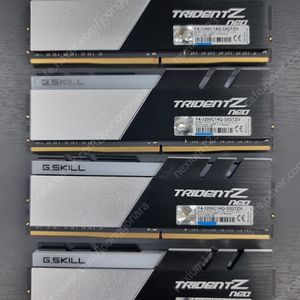 지스킬 트라이던트 Z NEO DDR4 CL14 32GB 판매합니다.