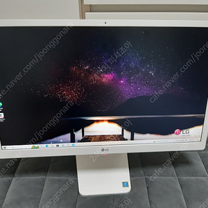 LG 일체형PC 24인치 화이트색상 속도 빠른 PC 싸게팝니다.