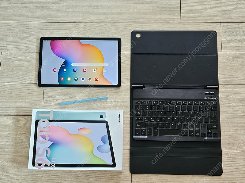 갤럭시 탭 s6 lite 2022 (sm-p613) + 케이스 + 키보드