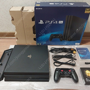 PS4 Pro 7218 플스4 프로 SSD 1테라 9.0 팝니다 + 추가 신형 듀얼쇼크4 및 정품 충전 거치대 포함