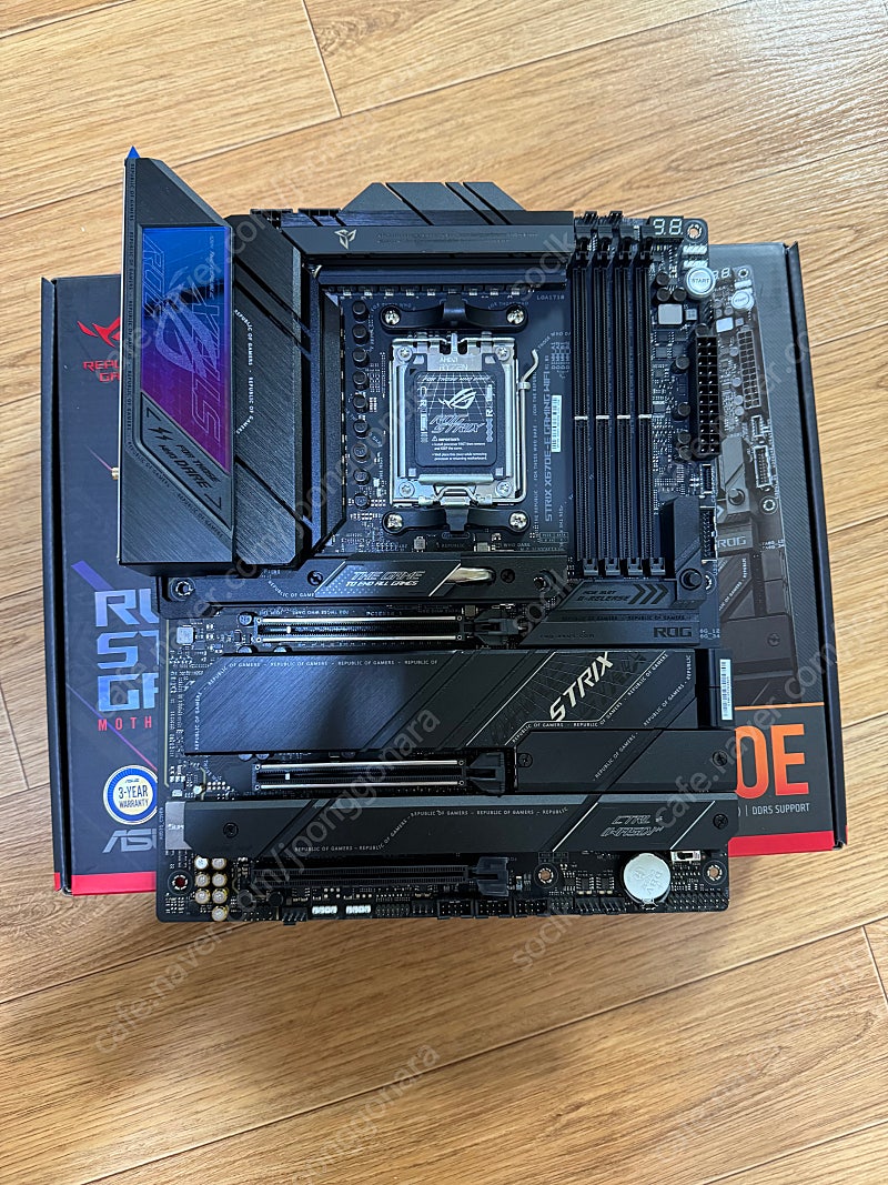 ASUS ROG STRIX X670E-E GAMING WIFI