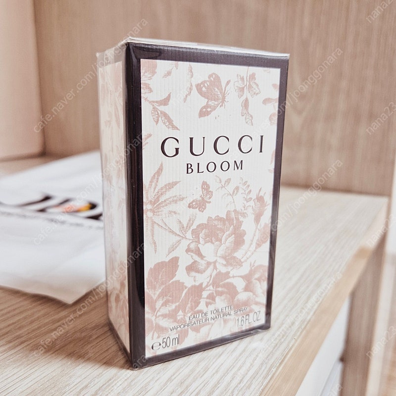 (미개봉 새상품) 구찌 블룸 오드 뚜왈렛 50ml EDT 플로럴 여성스러운 향수 GUCCI 명품 정품 미개봉 아이유 연예인 선물