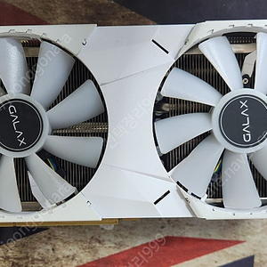 갤럭시 RTX 2080 SUPER EX 화이트 8GB 그래픽 카드 팝니다 최대2장