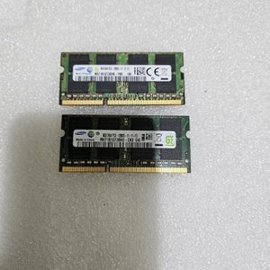 삼성 노트북 램 DDR3 8기가 2개 입니다
