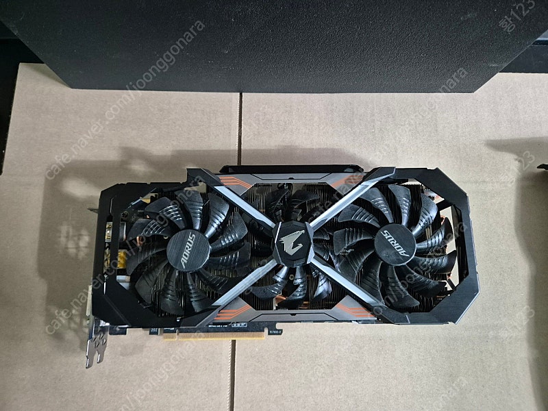 기가바이트 RTX 1080 TI 11G 어로스