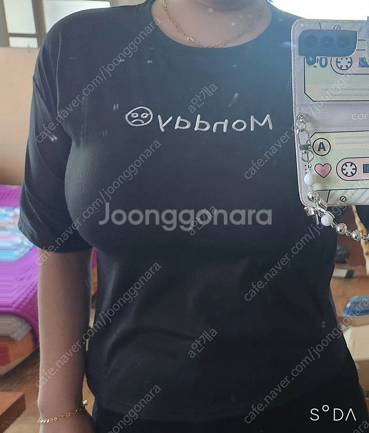 요일티셔츠 판매합니다 구매시 덤으로 조말론 증정--2