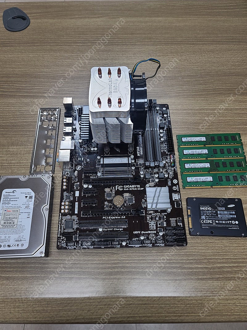 AMD Fx 8350 (4G) + GIGABYTE GA970A-D3P M/B 그외