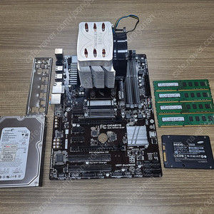 AMD Fx 8350 (4G) + GIGABYTE GA970A-D3P M/B 그외