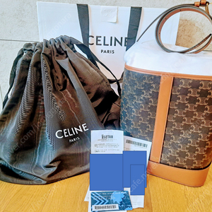 셀린느(Celine) 핸드백_미디엄 버킷트리온프캔퍼스