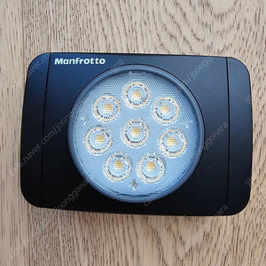 맨프로토 루미뮤즈8 LED 라이트