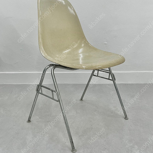 임스 Eames DSS 파이버글라스