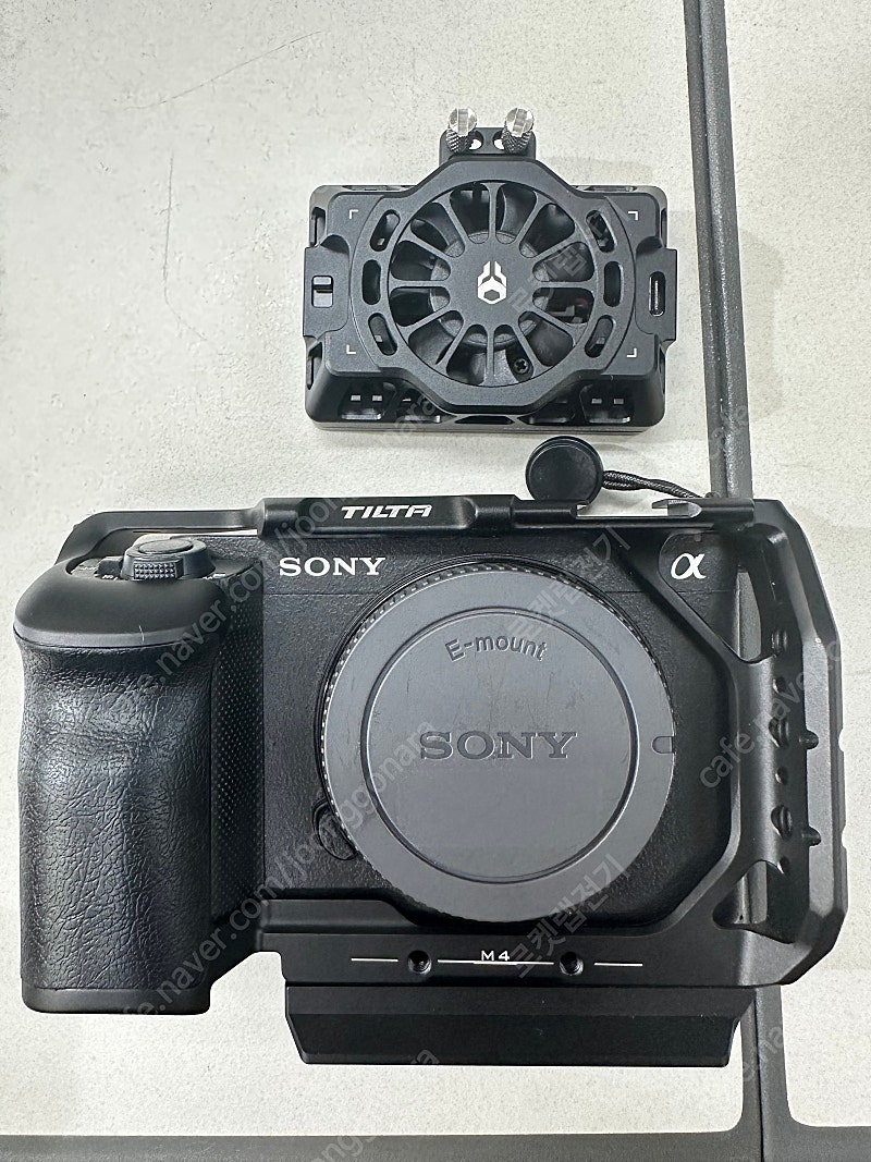 SONY ZV-E1 / SEL2070G / SEL70200g2 판매합니다.