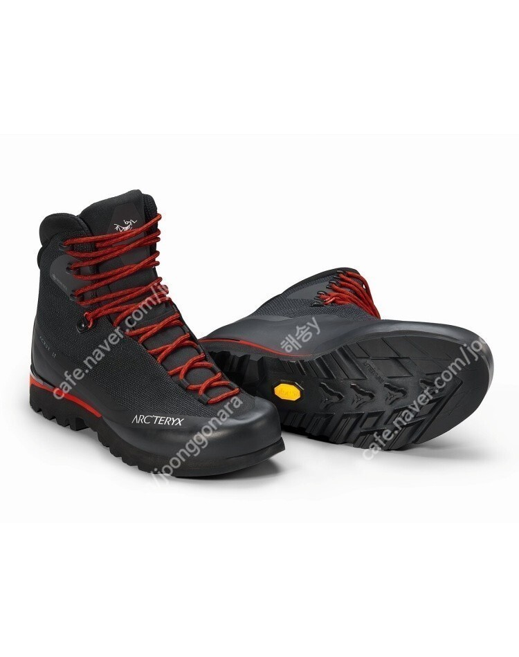 Arc'teryx(아크테릭스), 아크럭스 LT GTX 부츠(Blank/Helios, 블랙 헬리오스). UK 9(275mm)