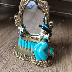 디즈니알라딘 자스민 거울
