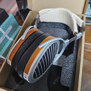 하이파이맨 HiFiMan HE1000 V2 팝니다. + 데코니 이어패드 포함