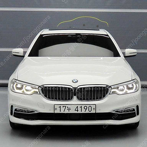 BMW5시리즈 (G30) 520d xDrive 럭셔리 플러스중고차 할부 리스 카드 저신용자 전액할부 가능합니다