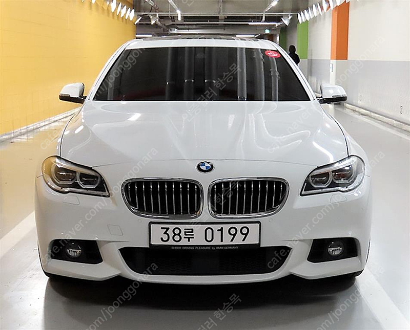 BMW5시리즈 (F10) 520d xDrive M 에어로다이나믹 프로중고차 할부 리스 카드 저신용자 전액할부 가능합니다