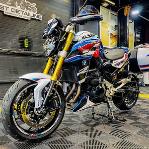 2022년식 F900R 튜닝 많이 되있습니다 (구변O)