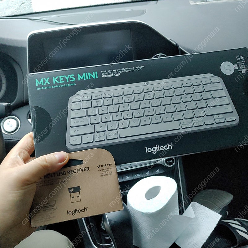 로지텍 MX KEYS MINI 키보드 팝니다 페일그레이색상 로지볼트 리시버 포함 미개봉 새제품