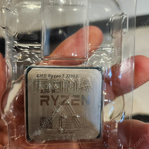 AMD RYZEN7 3700X 중고 팝니다.택포