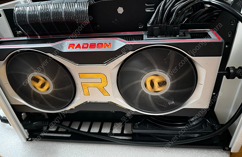 Radeon rx6700xt 레퍼런스