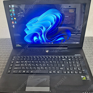 기가바이트 AORUS 게이밍랩탑판매합니다.(17.3 inch)