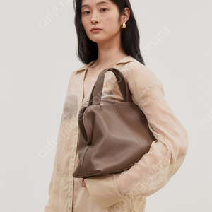 아뜰리에 드 루멘 빠베 토트백 Pave Tote Bag