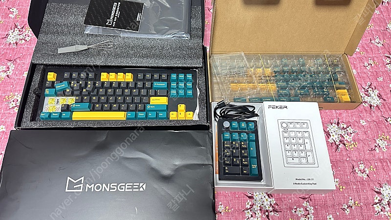 monsgeek m3w 키보드 , feker jjk-21 텐키패드 팝니다.