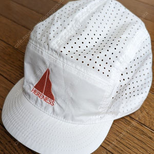 Hereness focus cap 포커스캡 화이트