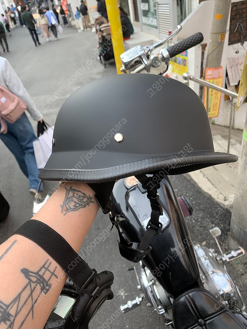 할리데이비슨 독일군 바이크 반모 헬멧 매트블랙 새상품 팝니다.