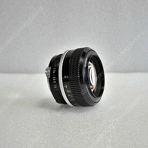 니콘 MF 55mm f1.2 렌즈