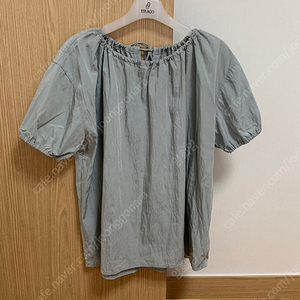 URAGO(유라고) Irene string blouse 스카이블루