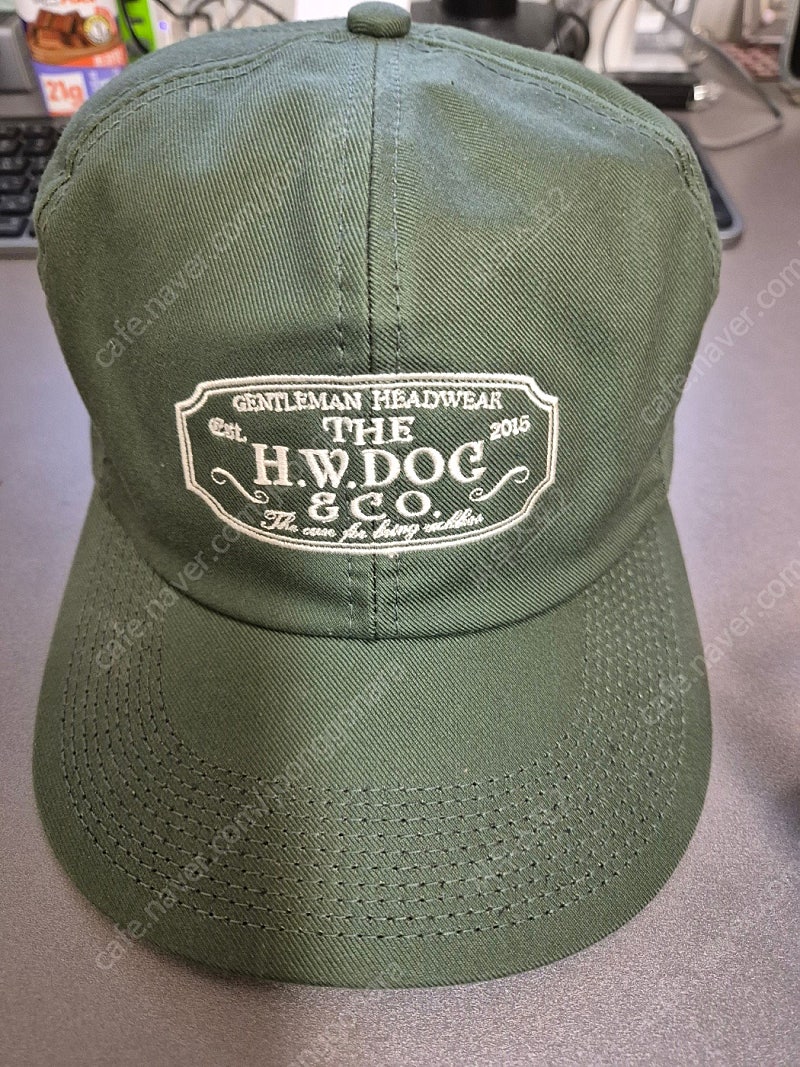 도그앤코 The H.W. Dog & Co 모자 그린 38사이즈 판매합니다