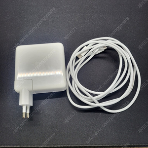 애플 맥세이프 정품 87W USB-C 어댑터 팝니다.