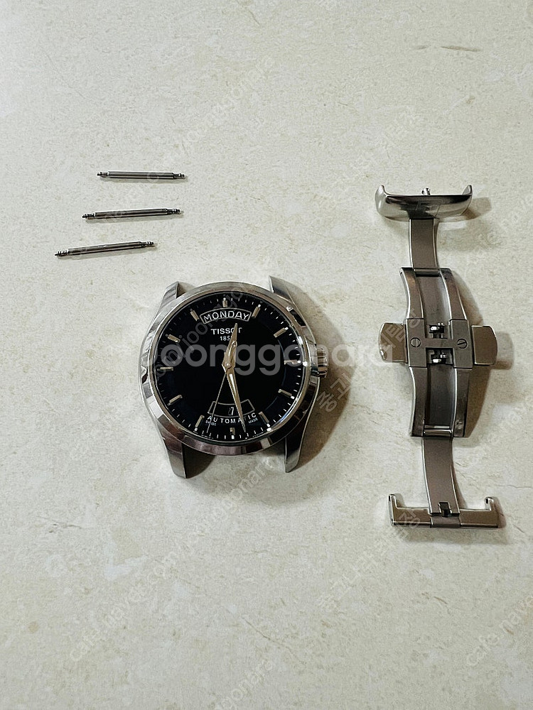 티쏘 쿠츄리에 T035407A 팝니다--4