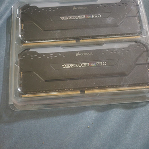 커세어램 ddr4-3200 32gb(16x2)