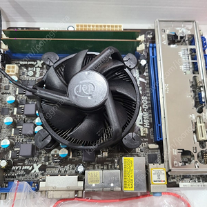 i7 2600 + h61m-dgs + ddr3 4g ×2 (동쿨러포함)