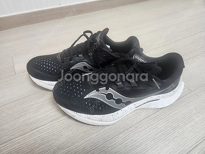 써코니 엔돌핀 스피드4 러닝화 280--1