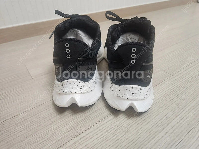 써코니 엔돌핀 스피드4 러닝화 280--2