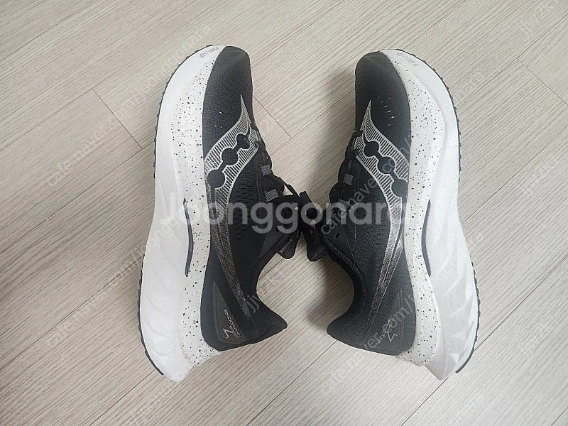 써코니 엔돌핀 스피드4 러닝화 280--4