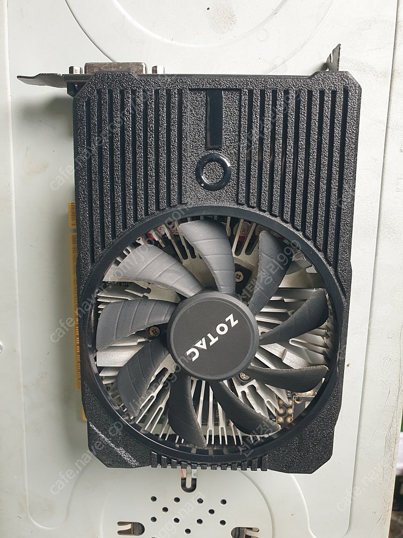 Zotac gtx 1050 2g 그래픽카드 팝니다