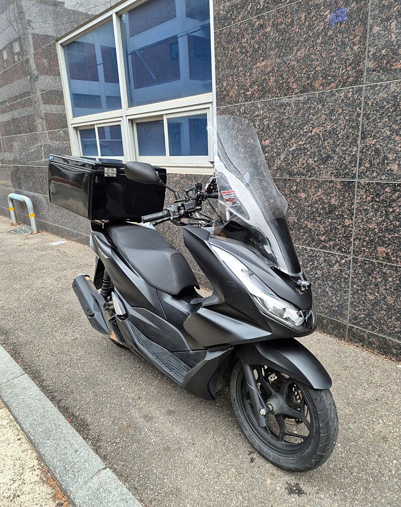 2021 혼다 PCX125 ABS 멧블랙 팝니다.