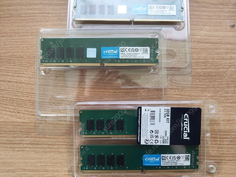 마이크론 micron crucial ddr4-3200 16g ,32g kit 팝니다.