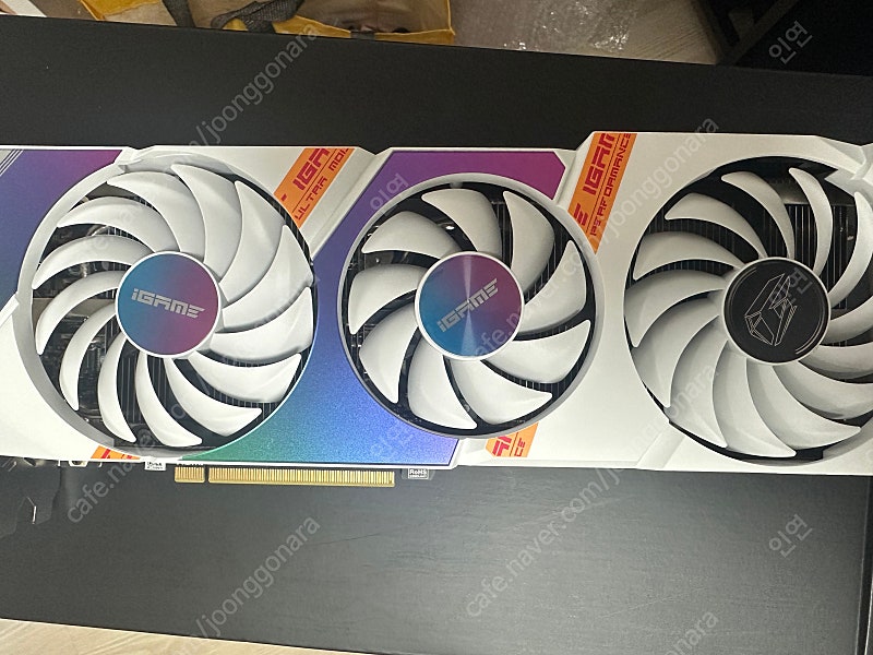 COLORFUL iGame 지포스 RTX 3050 Ultra OC D6 8GB White